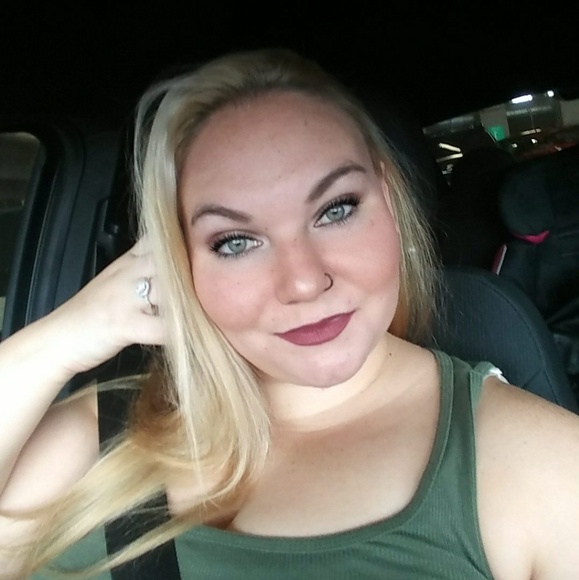 Meet the Posher Other - Meet your Posher, Jordan